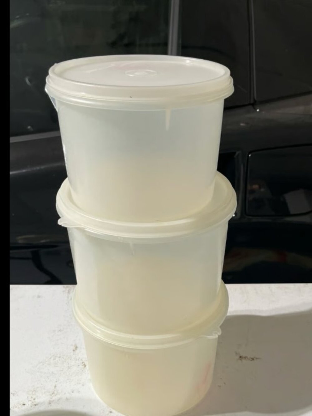 Tupperware - Picture 2 of 5